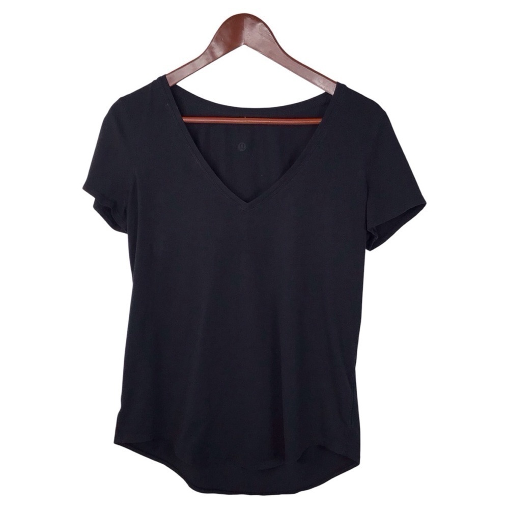 Lululemon Black V Neck Short Sleeve T-Shirt.